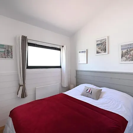 Апартаменты 766 Amoremi - New Apartment, Heart Of Village